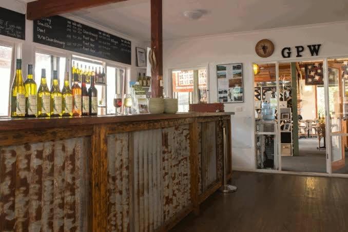 Peak Winery Short Term Lodge Gisborne