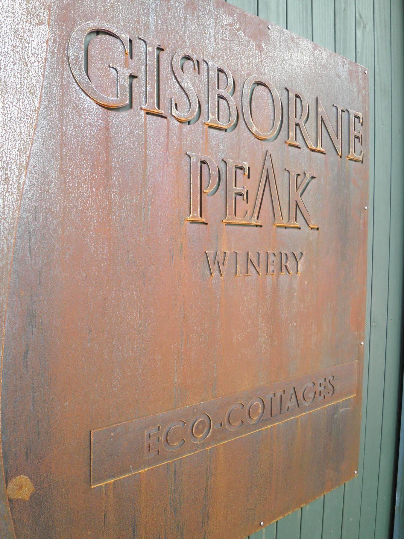 Peak Winery Short Term Lodge *